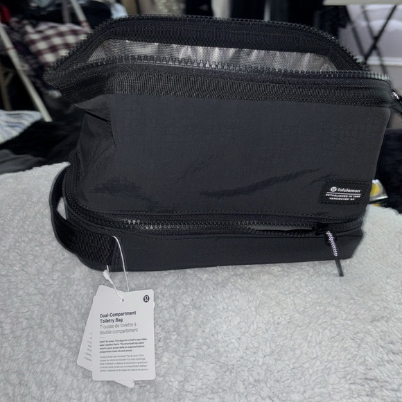 Lululemon 🆕 make up travel shave case Toiletry Bag Black NEW UNUSED